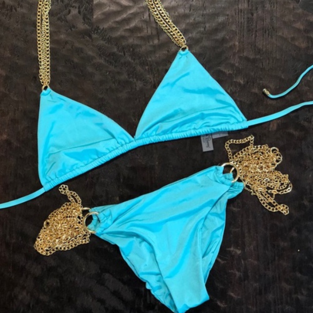 Beach Bunny Ball and Chain Bikini! Bottoms - Picture 4 of 7